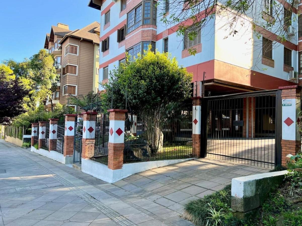 Apartamento San Pietro Centro 3 Dorm By Achei Temporada Грамаду Екстериор снимка